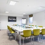 Western Paris 4*