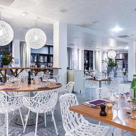 Western Paris Hotel 4*