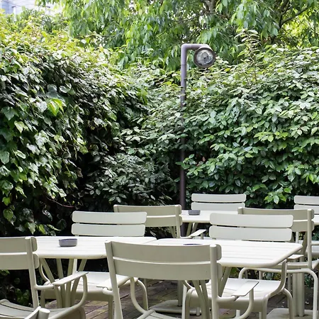 Western Paris 4*